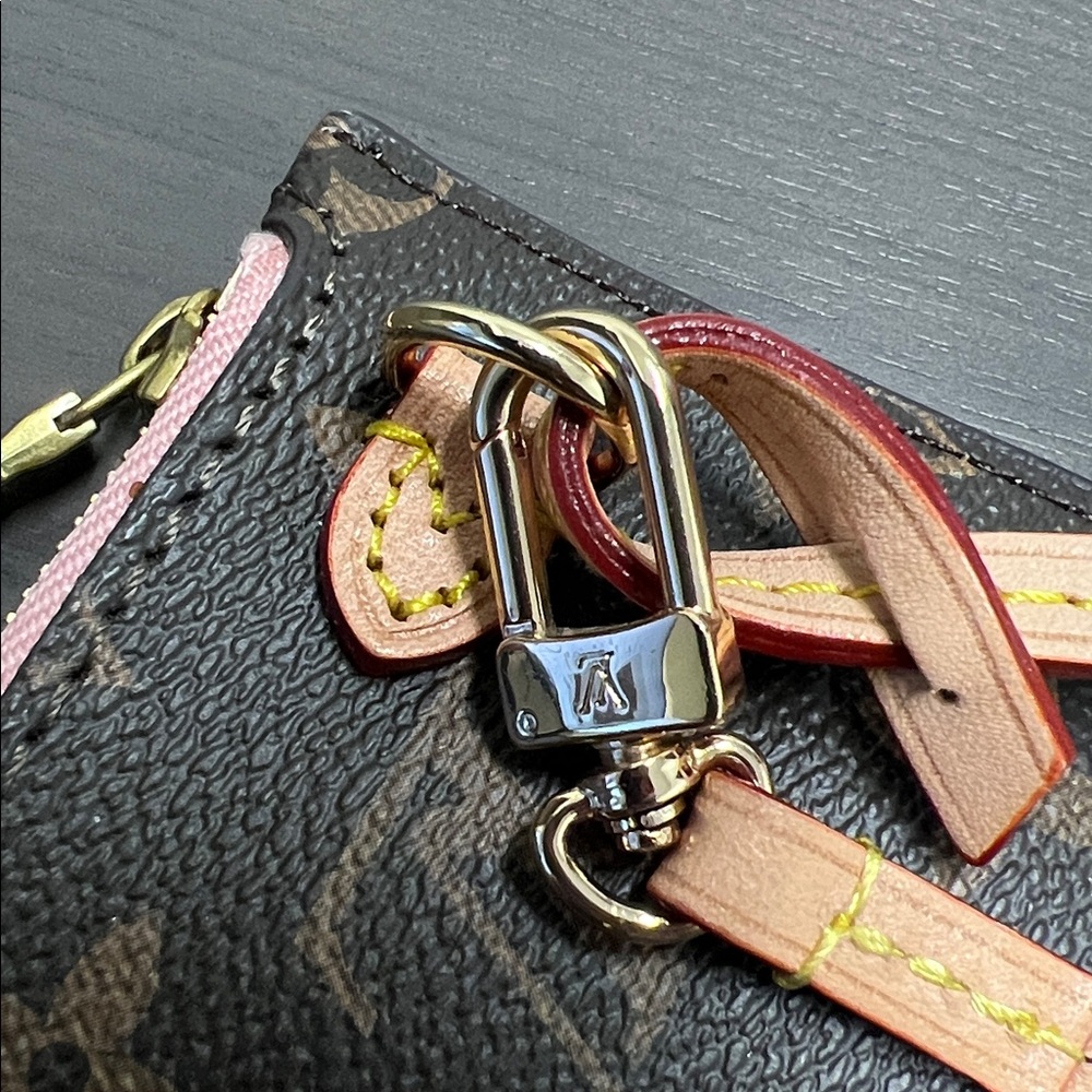 Louis Vuitton Monogram Pink Wristlet Neverfull GM EXCELLENT Condition Box & Bag - Picture 8 of 15